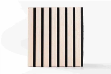 Painel de parede acústico com verniz natural