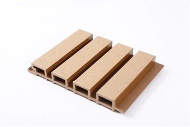 Parede externa de revestimento estável e durável